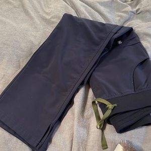 Figs Scrubs size XXS/P, the style is Kade Cargo Scrub Pants